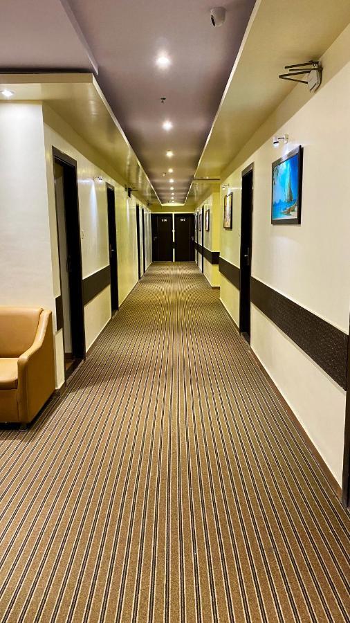 Hotel Pearl'S Bkc Inn- Near Trade Centre, Visa Consulate ムンバイ エクステリア 写真