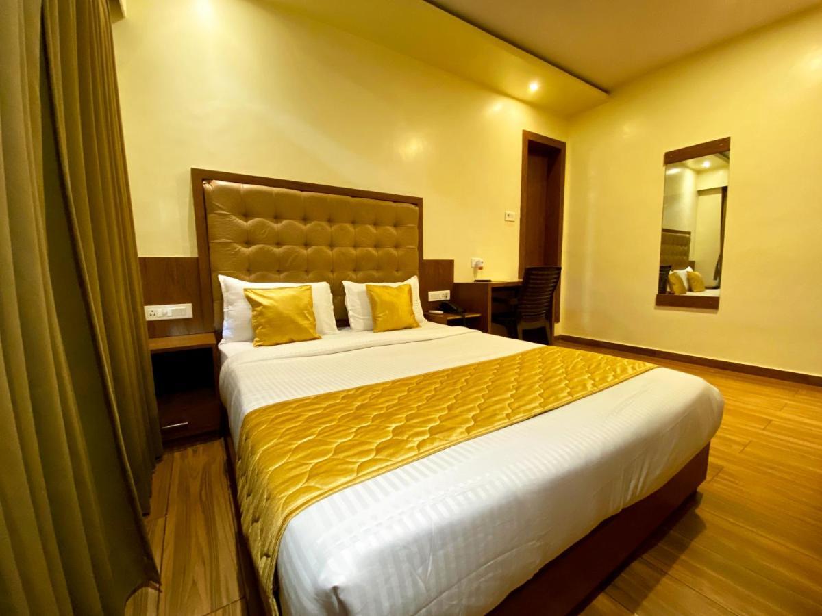 Hotel Pearl'S Bkc Inn- Near Trade Centre, Visa Consulate ムンバイ エクステリア 写真