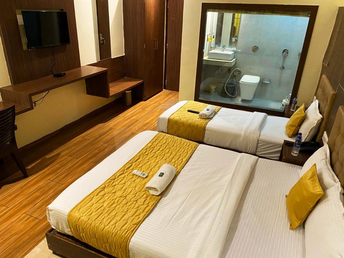 Hotel Pearl'S Bkc Inn- Near Trade Centre, Visa Consulate ムンバイ エクステリア 写真