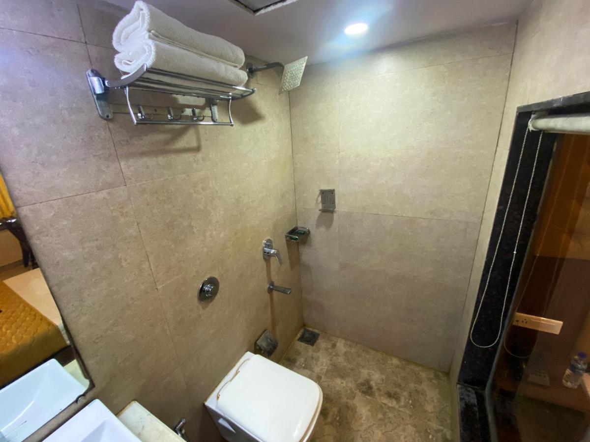 Hotel Pearl'S Bkc Inn- Near Trade Centre, Visa Consulate ムンバイ エクステリア 写真